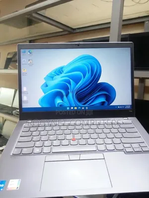 Laptop Lenovo ThinkPad T14s G4 16GB Intel Core i5 SSD 512GB