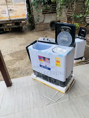 Limited Stock Pearl 11kg Twin-Tub Washing Machine in White and Black.