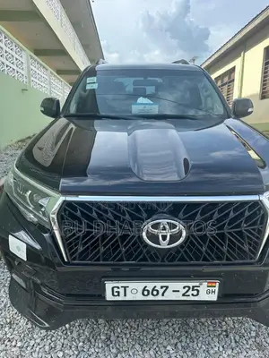 Toyota Land Cruiser Prado 2.7 2022 Black