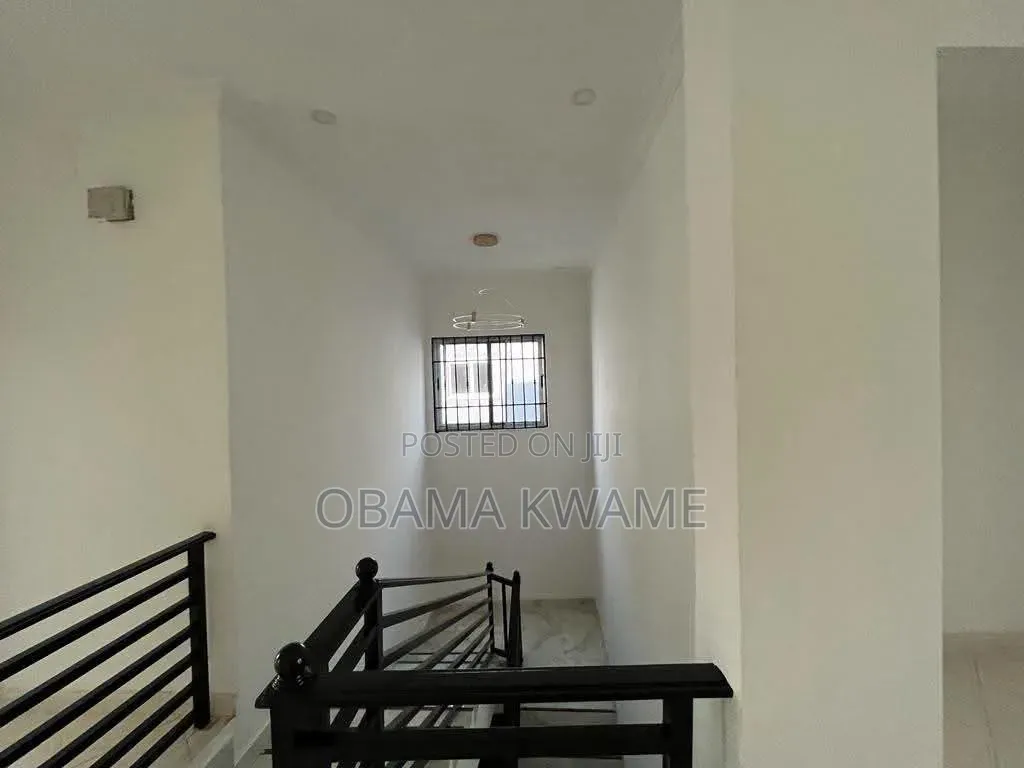 4bdrm House in Laryea Homes, School Junction for rent