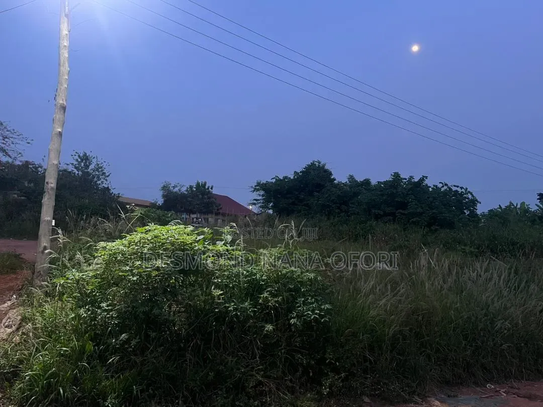 6bdrm House in Kumasi Metropolitan for sale