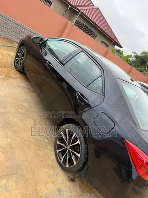 Toyota Corolla XSE (1.8L 4cyl 2A) 2018 Black