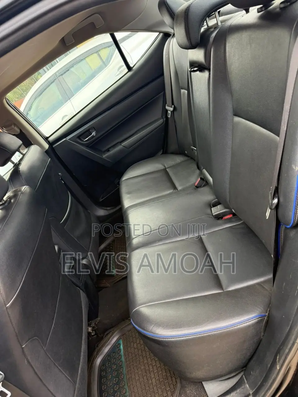 Toyota Corolla XSE (1.8L 4cyl 2A) 2018 Black