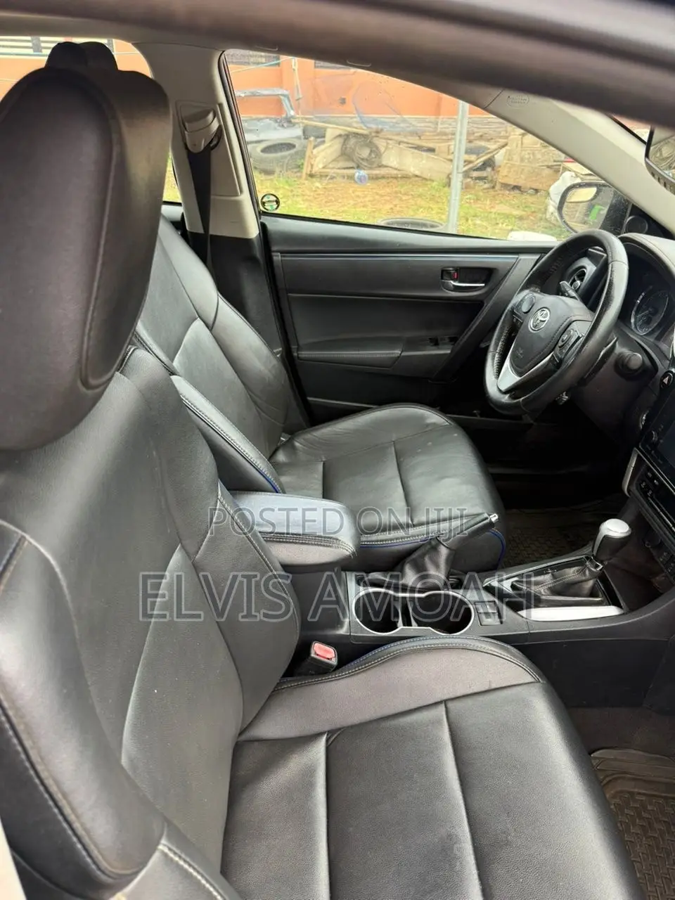 Toyota Corolla XSE (1.8L 4cyl 2A) 2018 Black