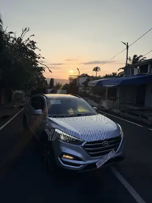 Hyundai Tucson 2017 Silver