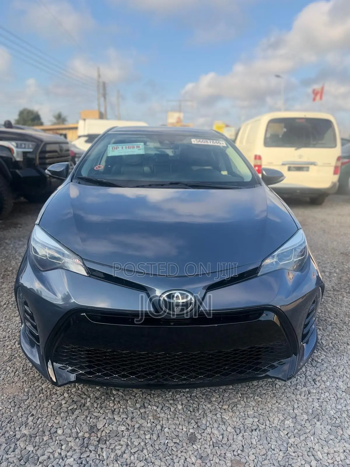 Toyota Corolla SE 4dr Sedan (1.8L 4cyl CVT) 2017 Gray
