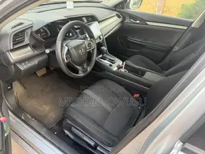 Honda Civic 2019 Silver