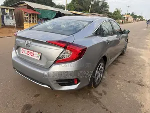 Honda Civic 2019 Silver