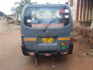 Nissan Caravan (Urvan) 2003 Grey