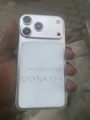 Apple iPhone XR 128 GB White