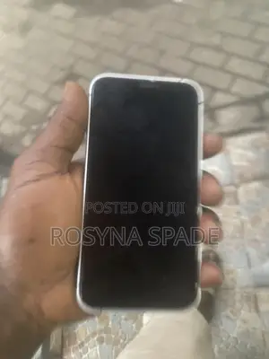 Apple iPhone XR 128 GB White