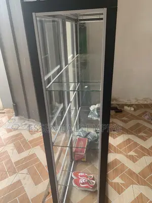 Glass Showcase 5ft
