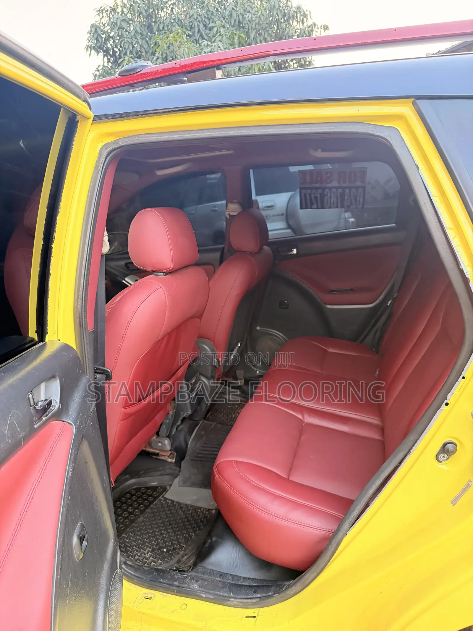 Toyota Matrix Hatchback FWD (1.8L 4cyl 5M) 2009 Yellow