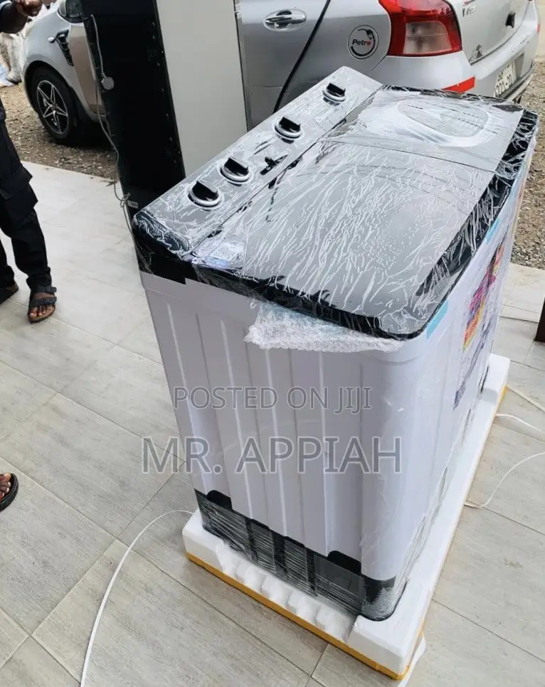 Get Classic Pearl 11kg Semi-Automatic Washing Machine.