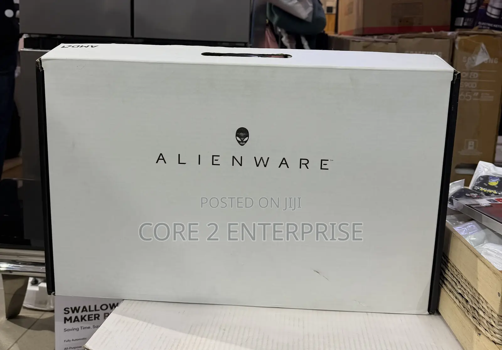 New Laptop Alienware M15 R7 32GB AMD Ryzen 7 SSD 1T