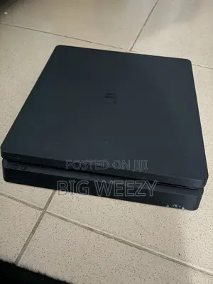 PS4 Slim 500GB – System Version 13.50 – Non-Jailbroken 