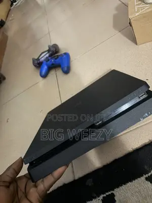 PS4 Slim 500GB – System Version 13.50 – Non-Jailbroken 