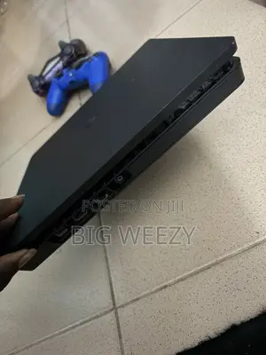PS4 Slim 500GB – System Version 13.50 – Non-Jailbroken 