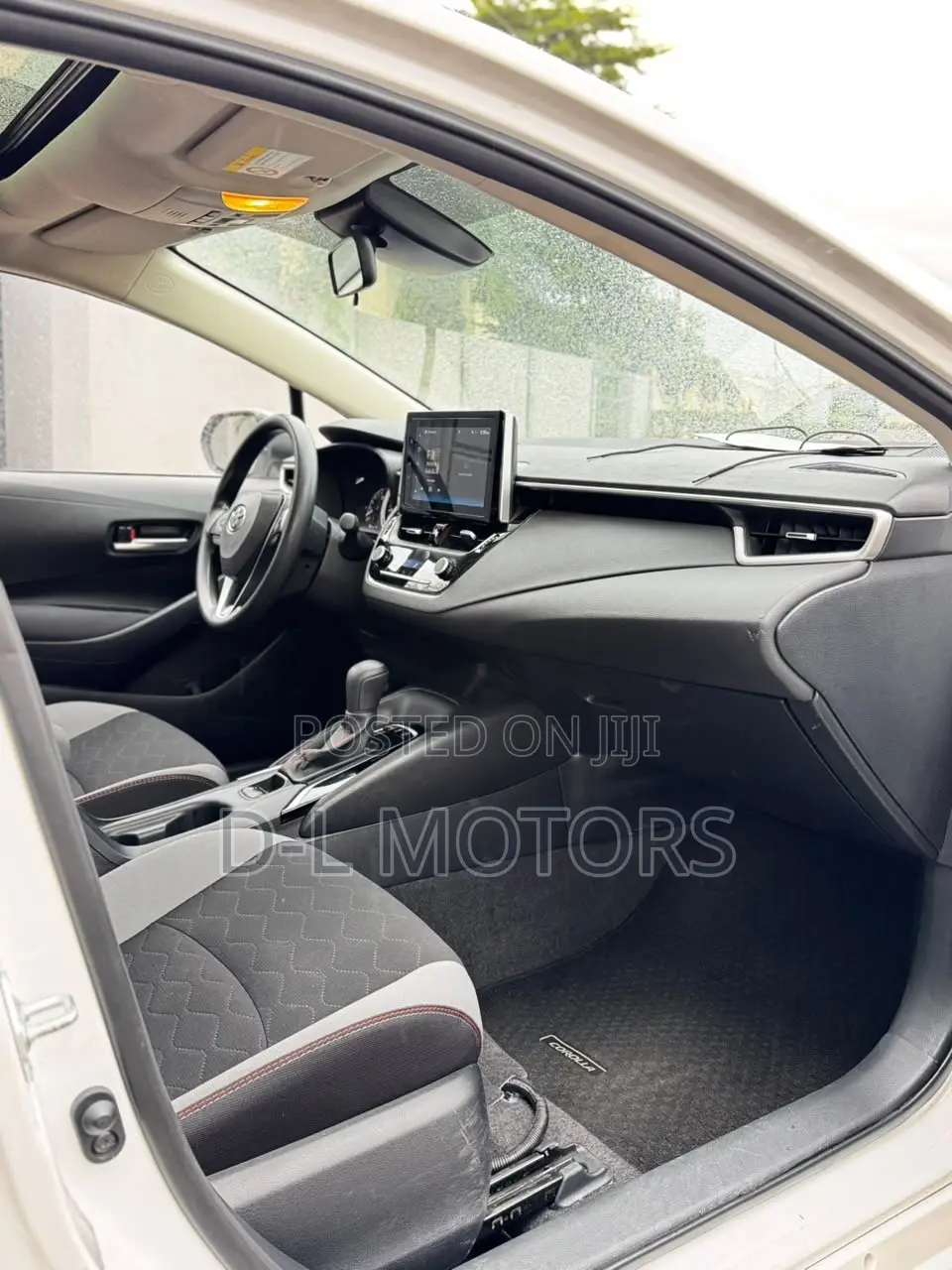 Toyota Corolla XSE 2023 White