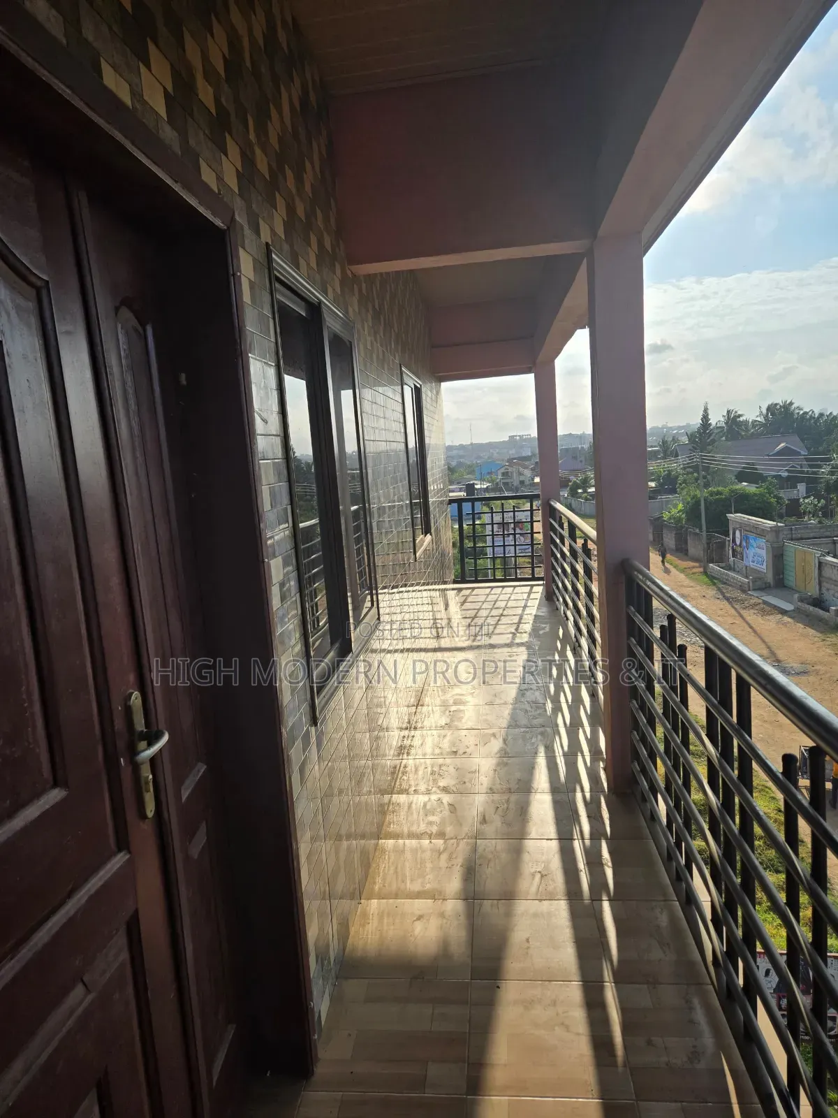 2bdrm Apartment in Paris Villa, New Town for rent