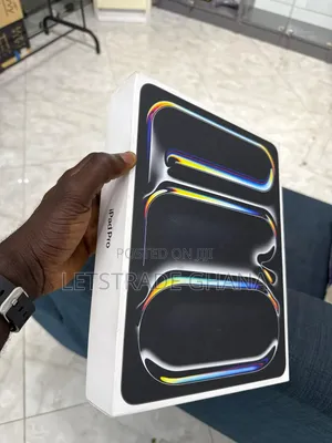New Apple iPad Pro 13 (2025) 256 GB Black