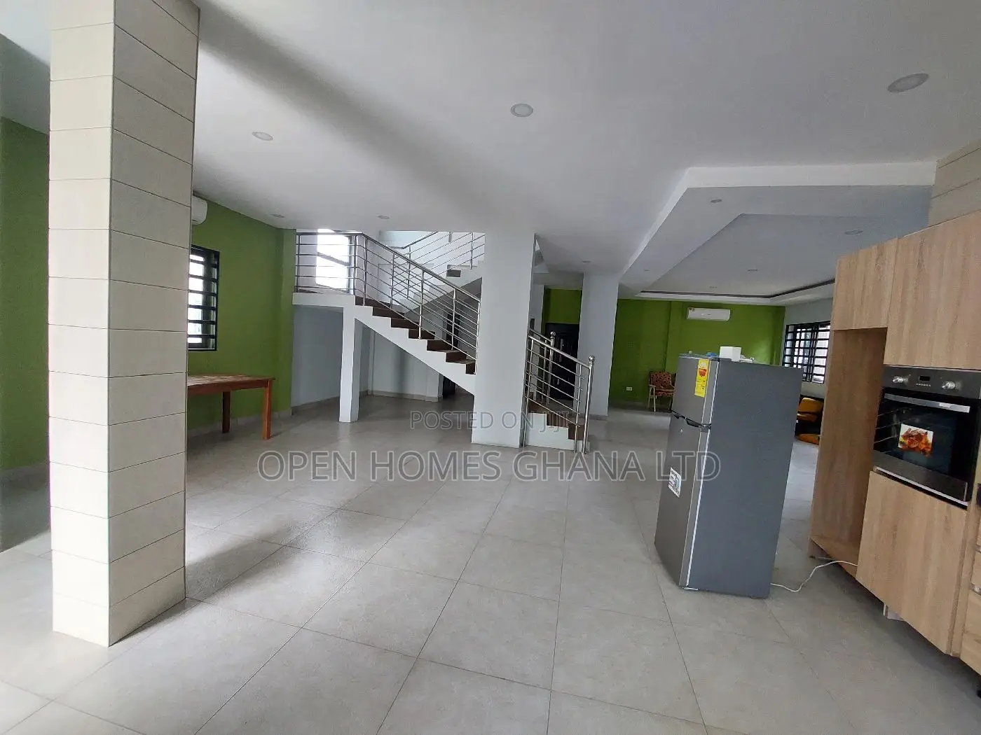 Office Building for Rent in Airport Residential Area