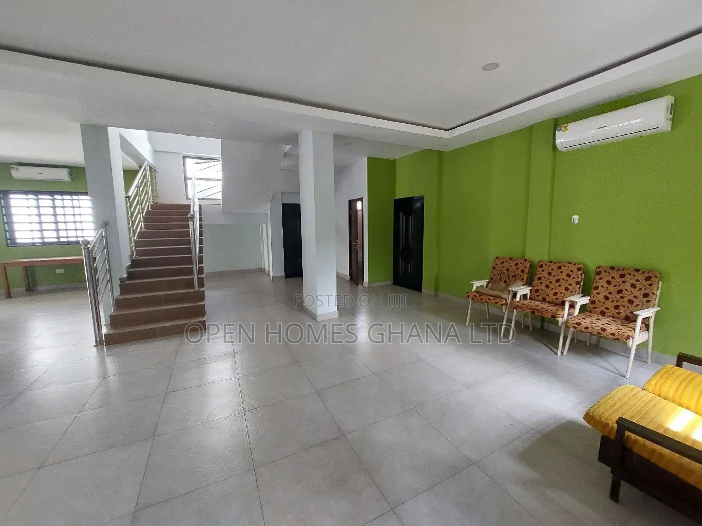 Office Building for Rent in Airport Residential Area