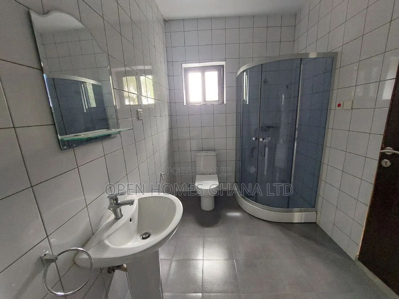 Office Building for Rent in Airport Residential Area