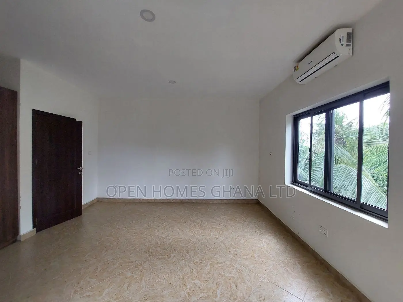Office Building for Rent in Airport Residential Area