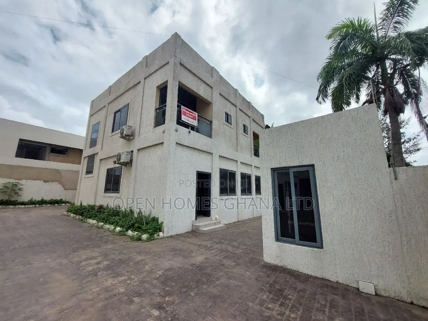 Office Building for Rent in Airport Residential Area