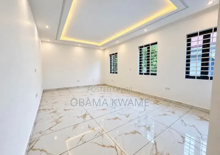 5bdrm Mansion in Laryea Homes, Kas Valley Area for sale