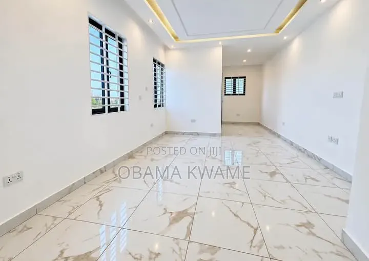 5bdrm Mansion in Laryea Homes, Kas Valley Area for sale