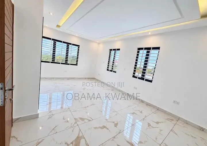 5bdrm Mansion in Laryea Homes, Kas Valley Area for sale