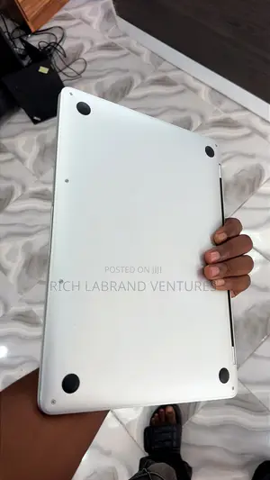 Laptop Apple MacBook Pro 2019 8GB Intel Core i5 SSD 128GB