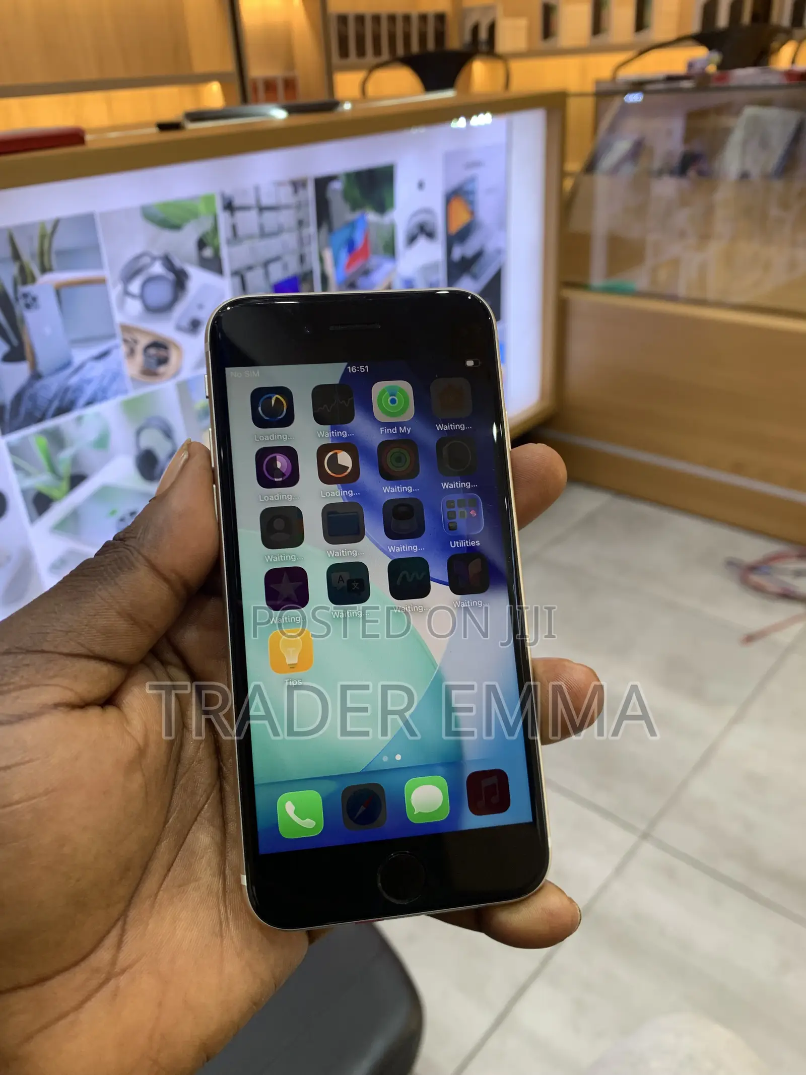 Apple iPhone SE (2022) 128 GB White