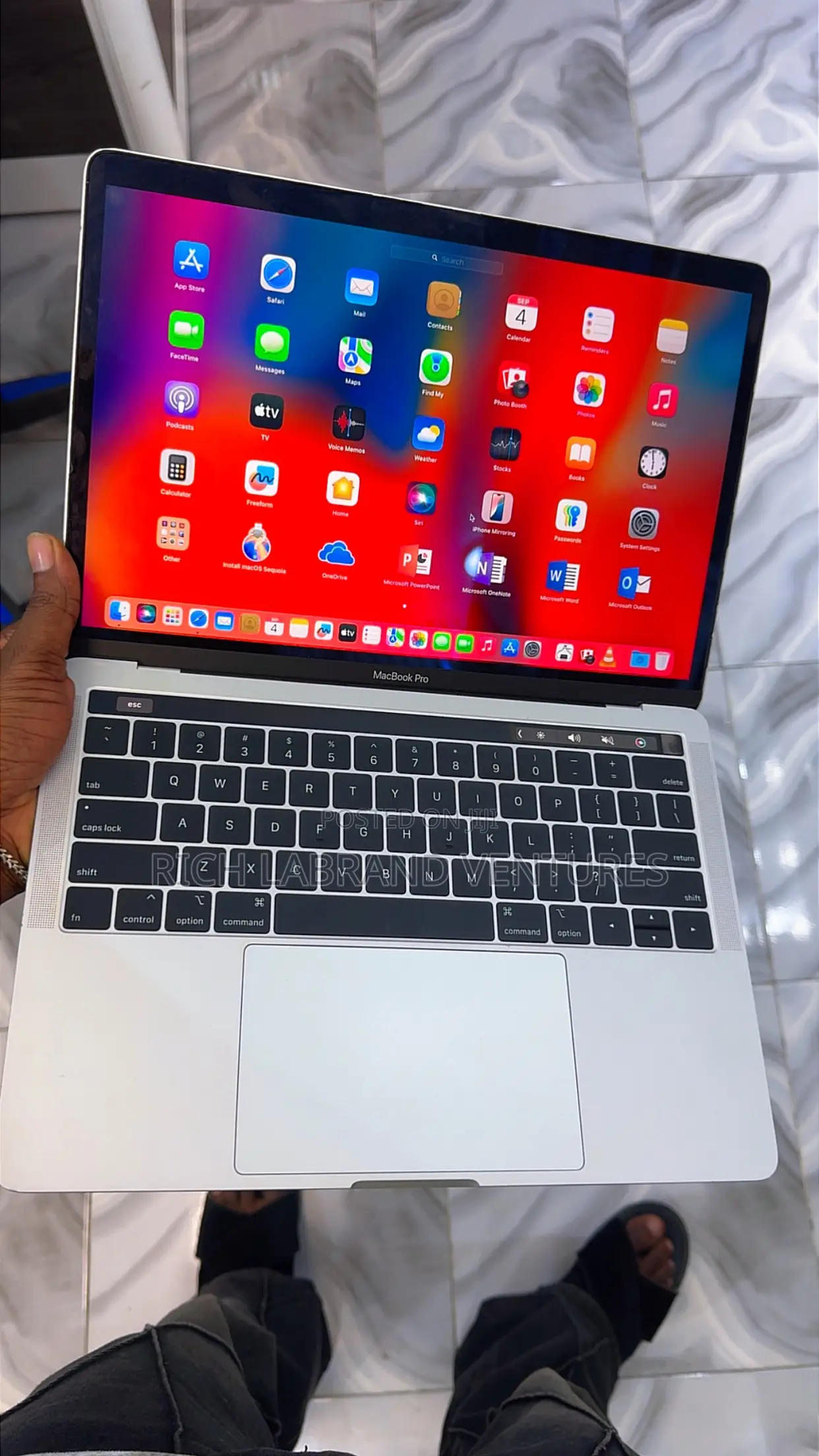 Laptop Apple MacBook Pro 2019 8GB Intel Core i5 SSD 128GB