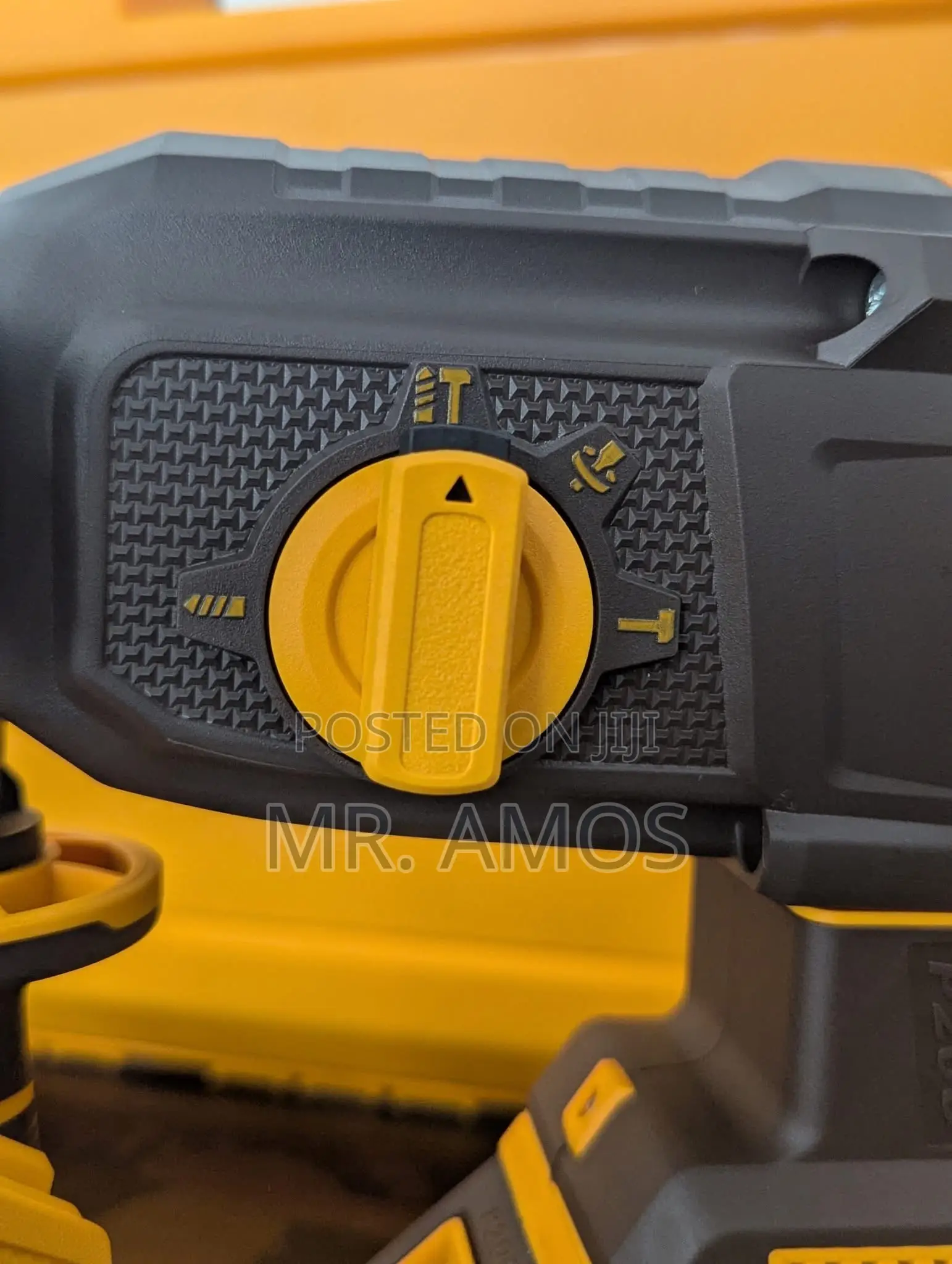 1” Cordless Rotary Hammer With 2x 4.0ah Battery - Crhli202682