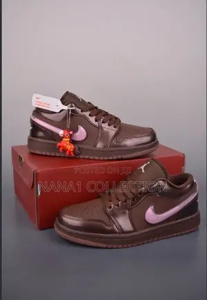 Air Jordan 1Low SE “Valentine’s Day Chocolate” Sneakers