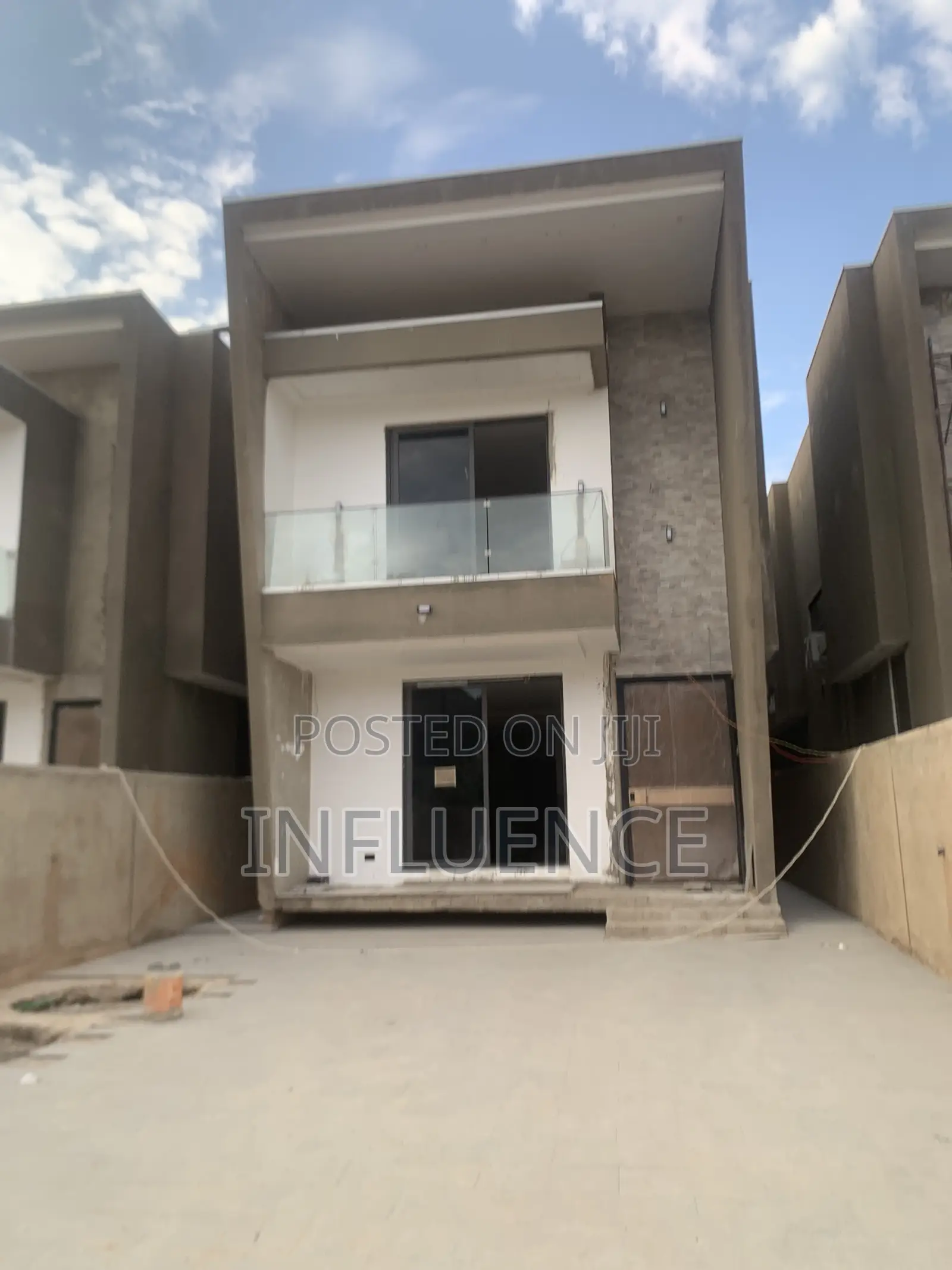 4bdrm House in East Legon for sale