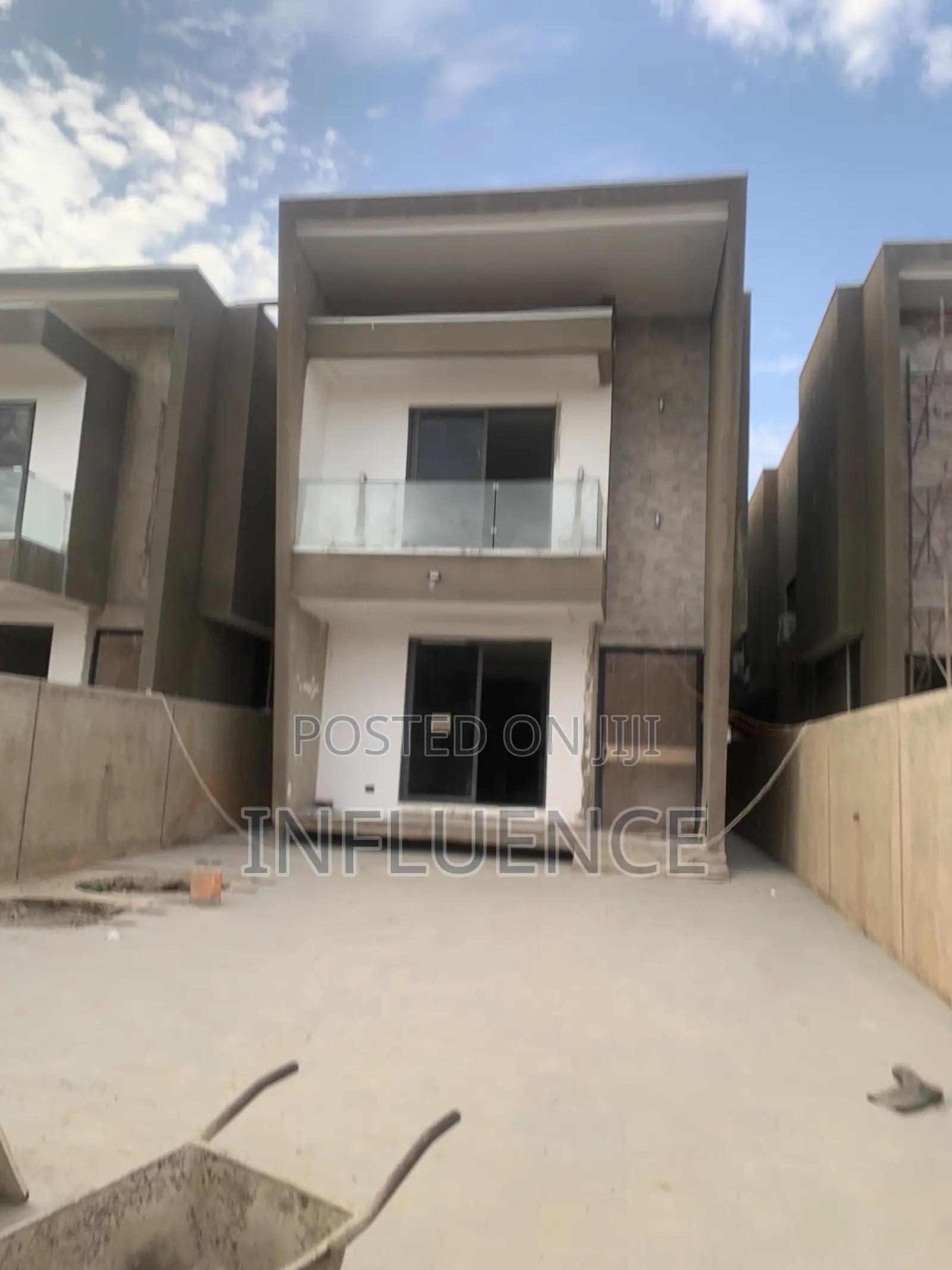 4bdrm House in East Legon for sale