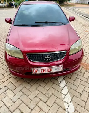 Toyota Yaris 2010 Red