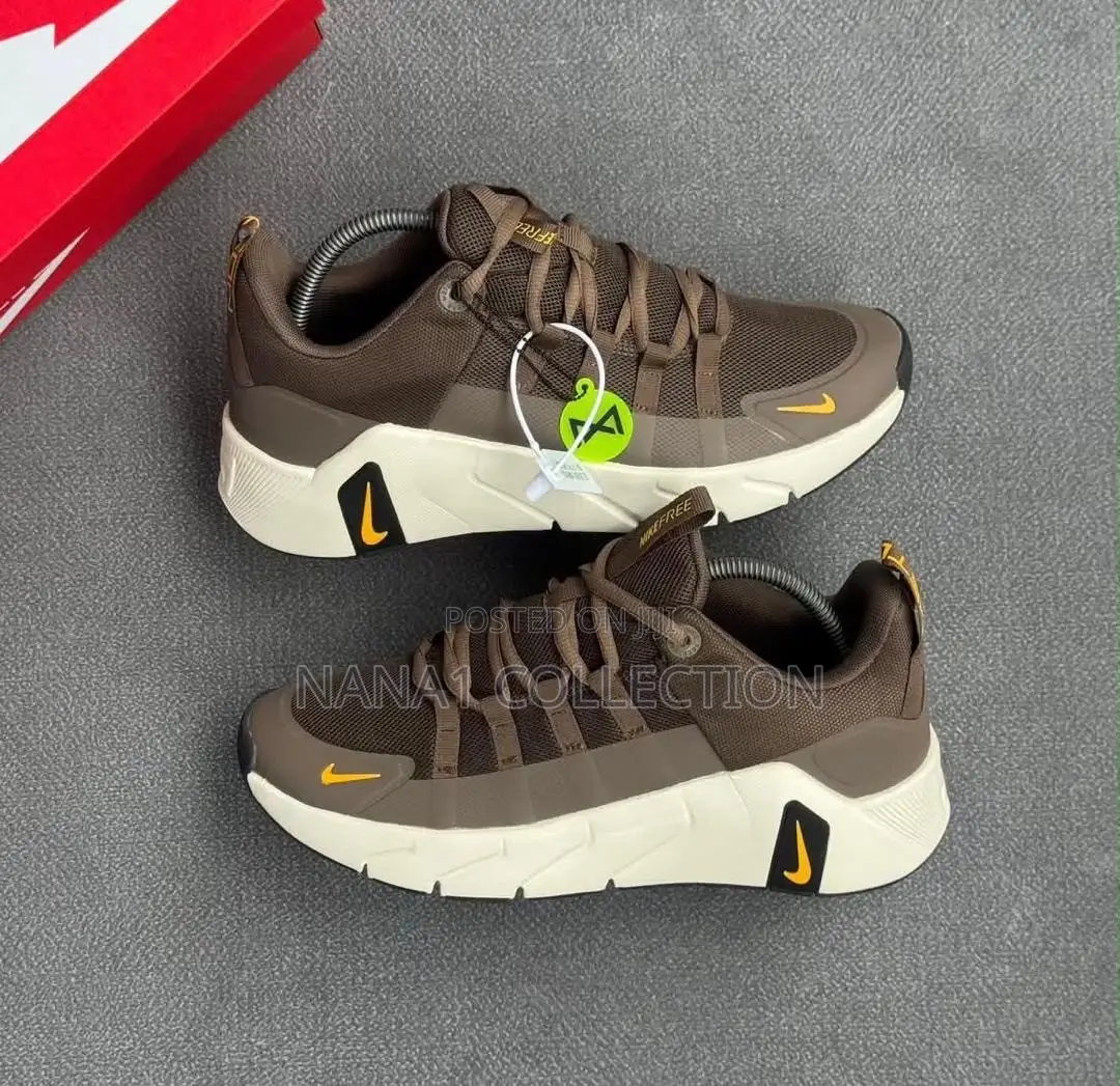 Nike Free Metcon Sneakers
