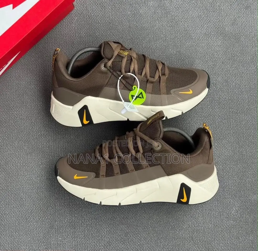 Nike Free Metcon Sneakers