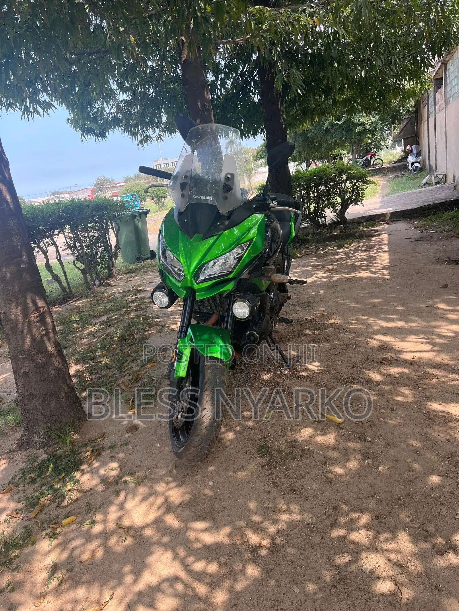 Kawasaki Versys 650 2023 Green