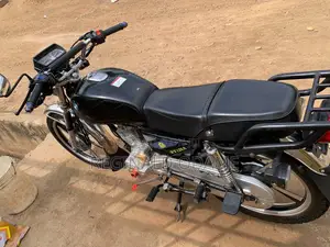 Royal RY125 2026 Black
