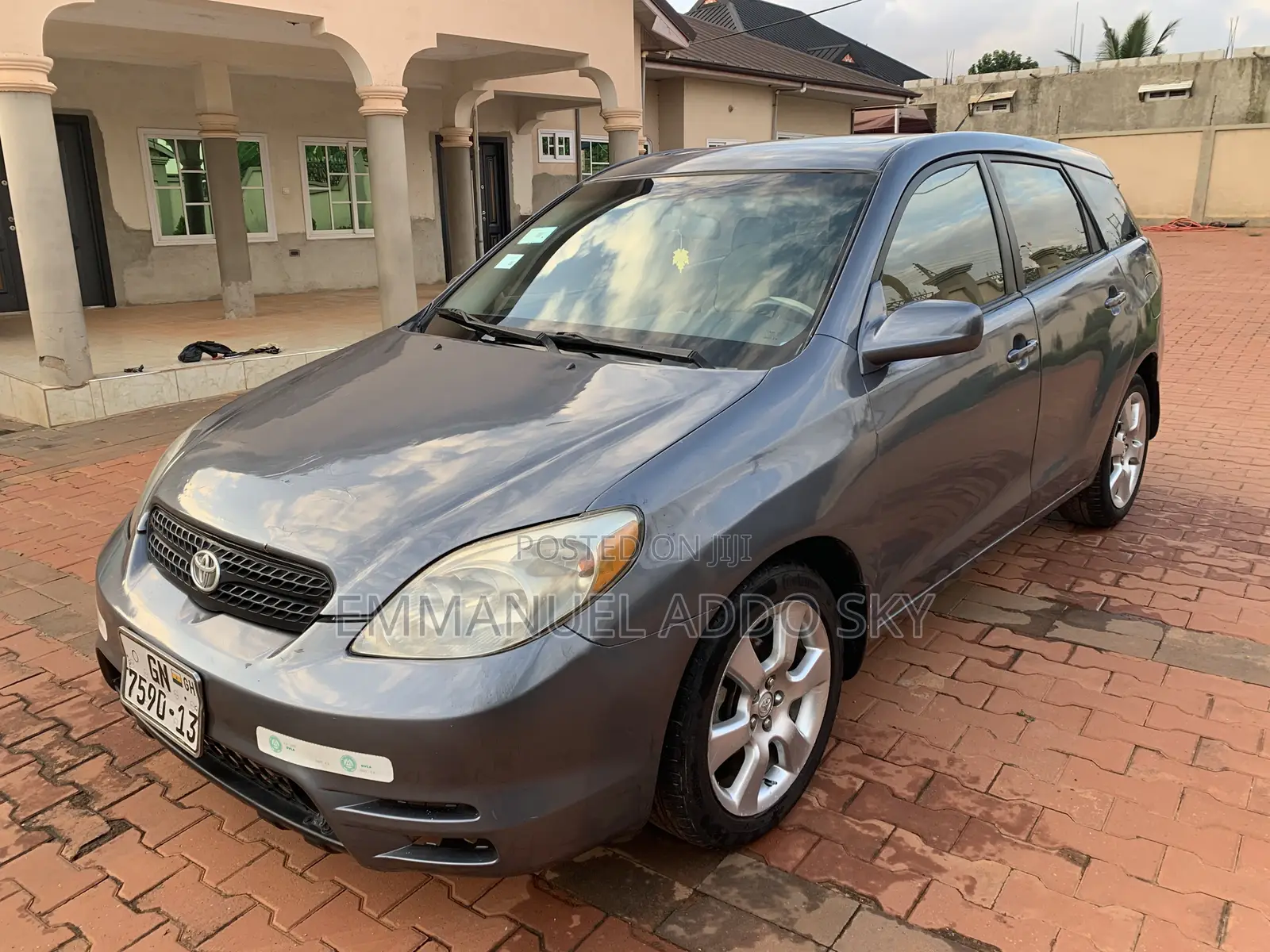 Toyota Matrix XRS Hatchback FWD (1.8L 4cyl 6M) 2006 Gray