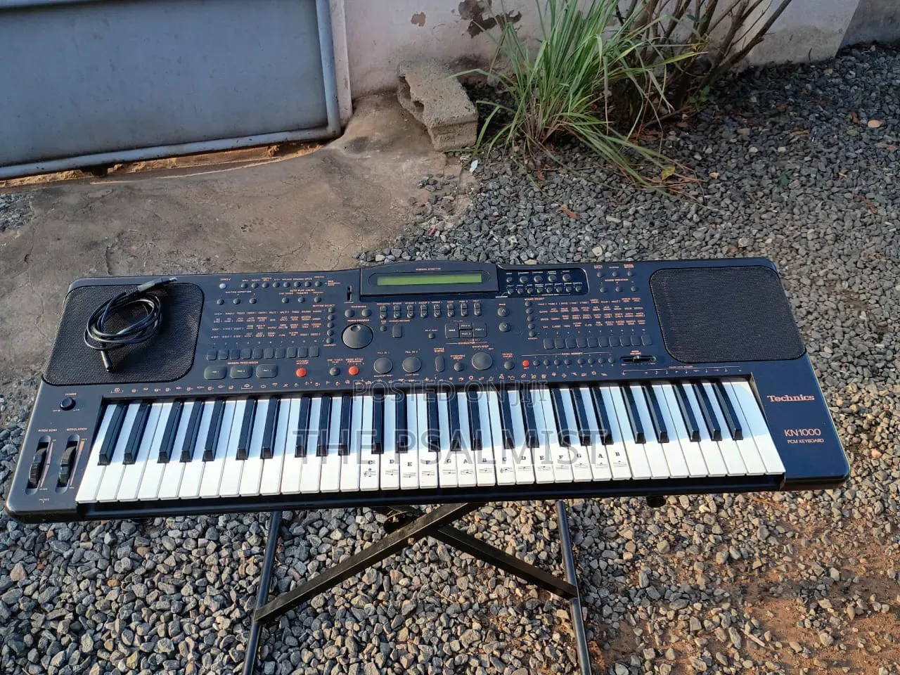 Technics KN1000 PCM Keyboard