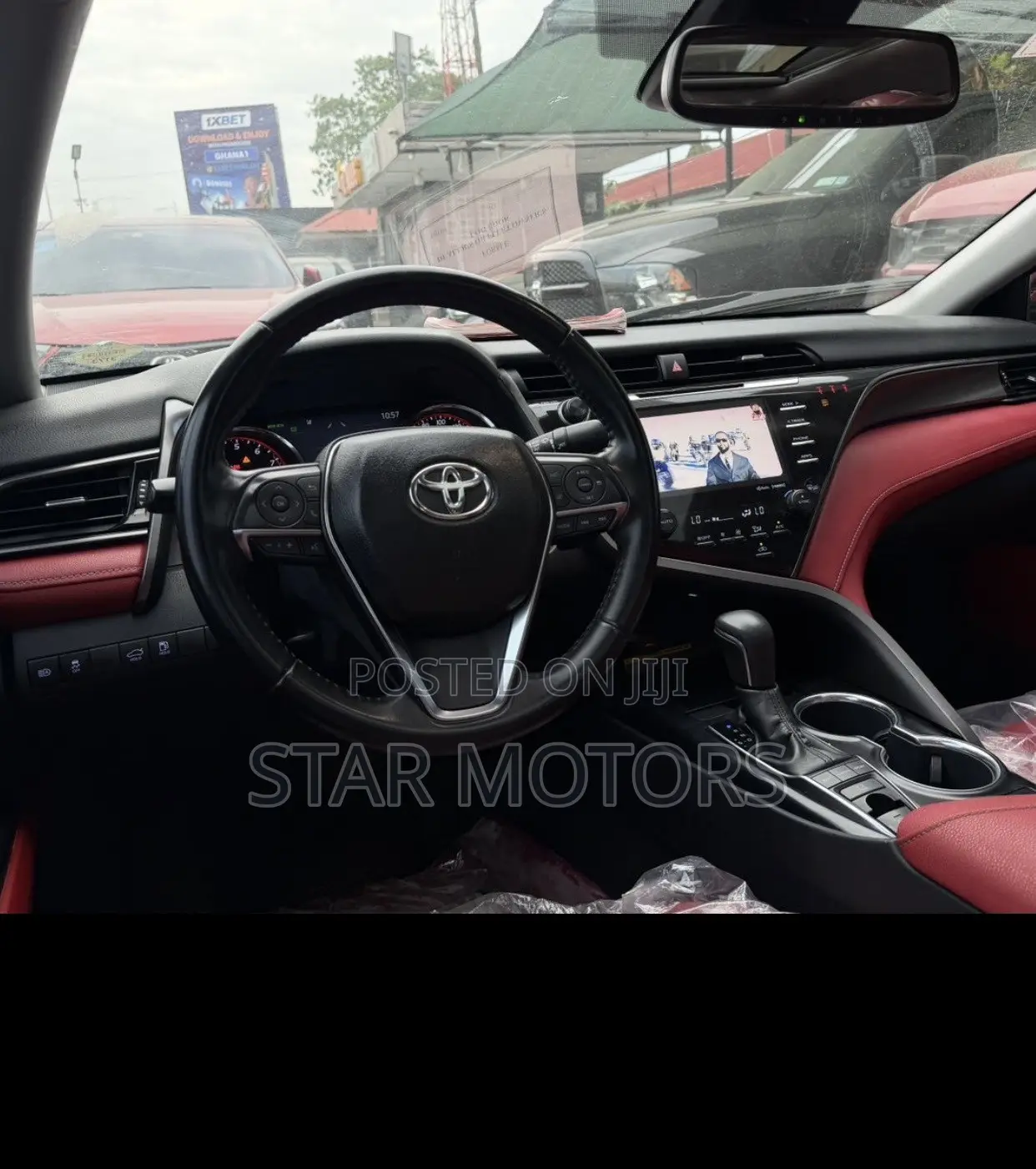 Toyota Camry XSE (2.5L 4cyl 8A) 2019 White
