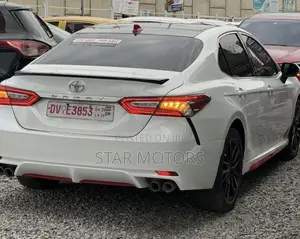 Toyota Camry XSE (2.5L 4cyl 8A) 2019 White
