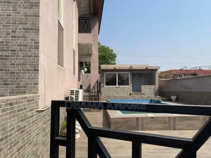 4bdrm House in Laryea Homes, A&C Mall Area for rent